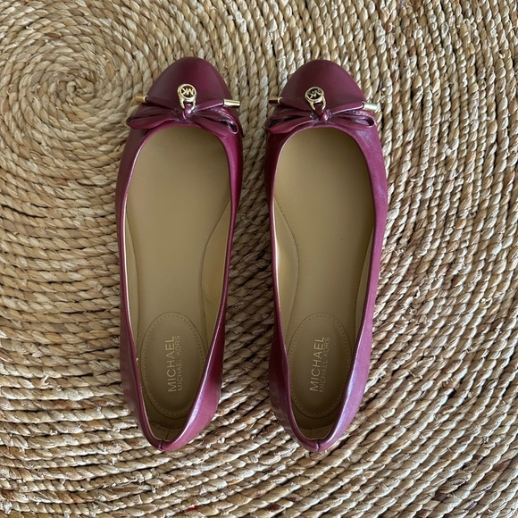 Michael Michael Kors Women's Melody Cap Toe Flats - Dark Berry Size 6.5 - Picture 2 of 9